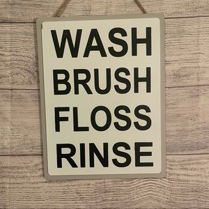 Cute Bathroom sign with yarn hanger